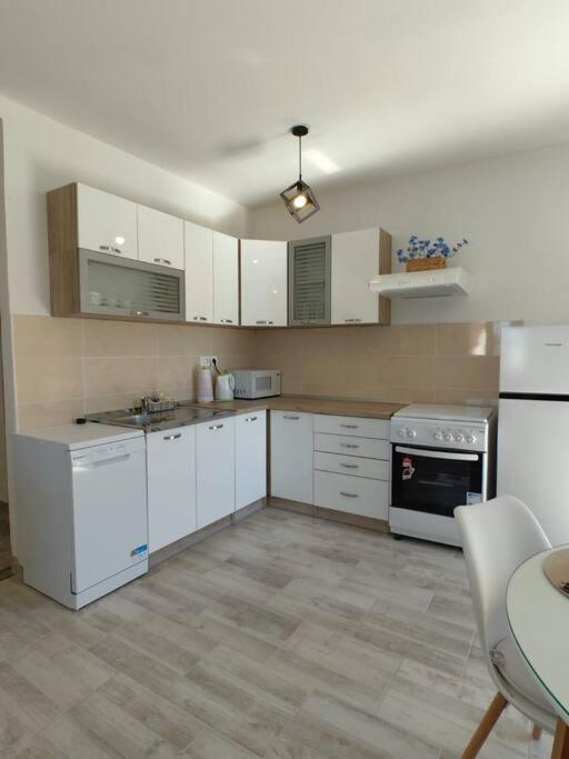 ספליט Apartment Marija, New 1Bd Apt With Free Parking מראה חיצוני תמונה
